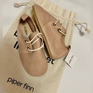 Piper Finn low top oxfords blush
